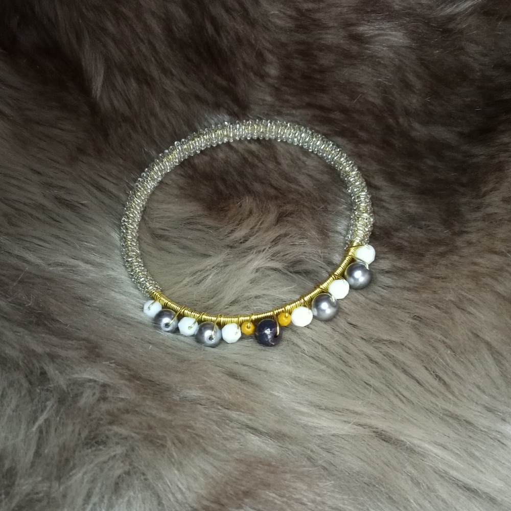 💋 Cream + Navy Blue Jewelry Bangle NWT